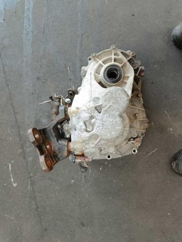 BOITE DE VITESSE MANUEL CITROEN C1 / PEUGEOT 107 / TOYOTA AYGO 1.0 ESSENCE - Vue 4